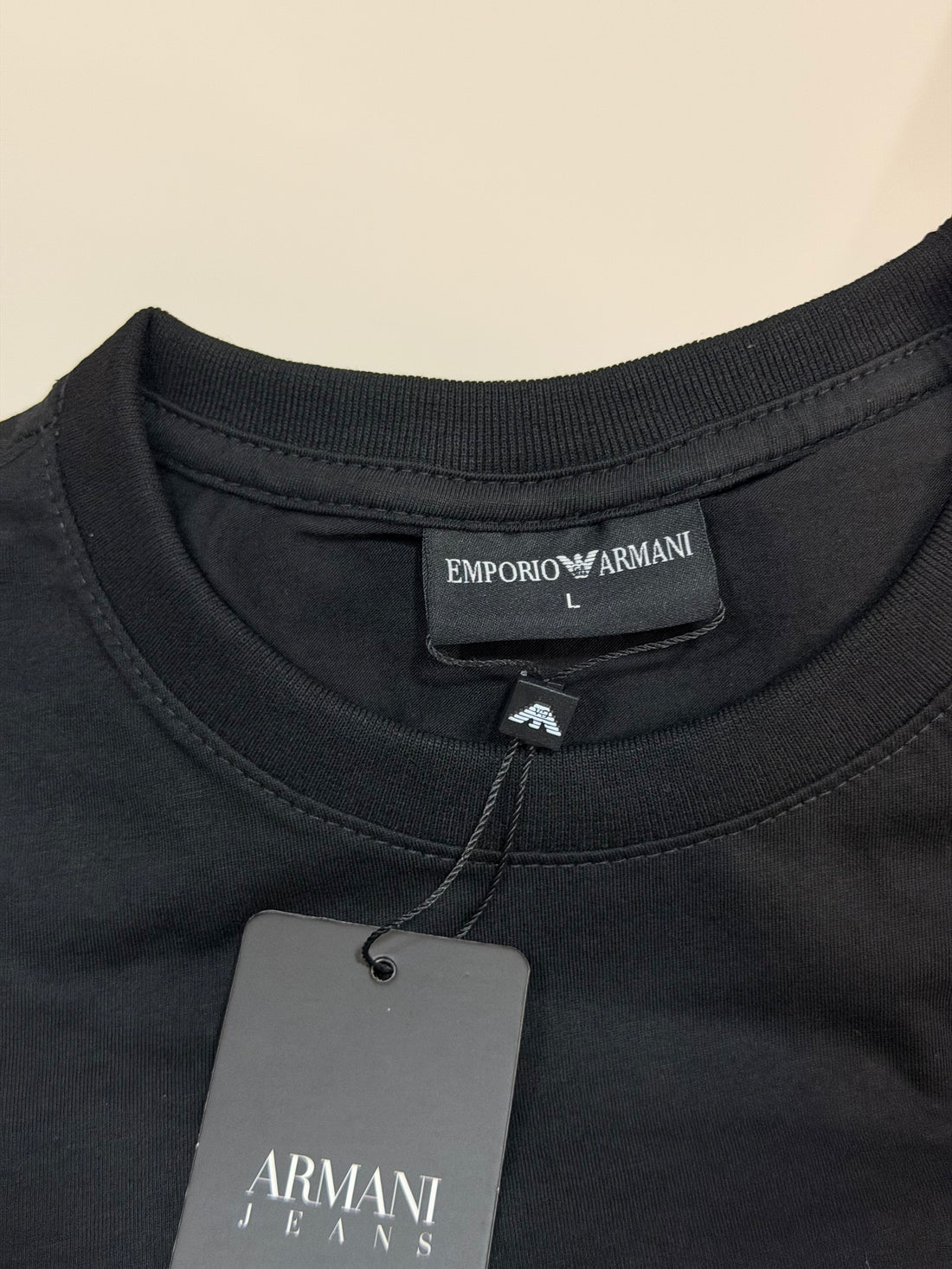 Camiseta EA7 - Preta