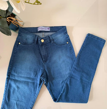 Calça Jeans Skinny Lisa - Clara - Tamanho 40