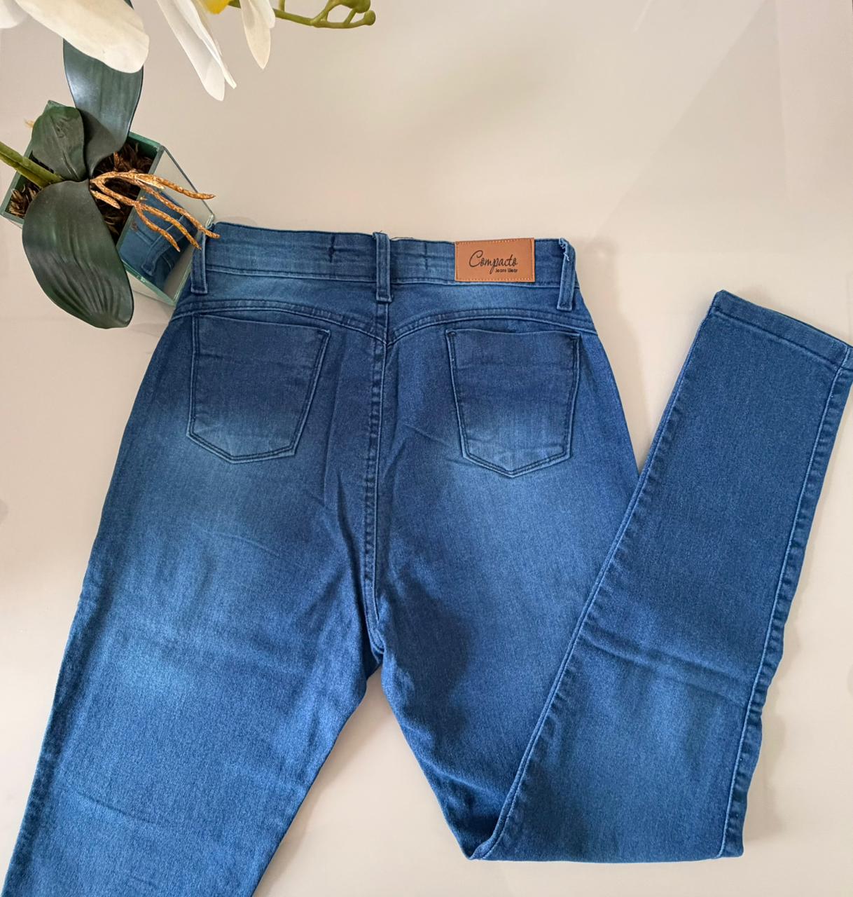 Calça Jeans Skinny Lisa - Clara - Tamanho 40
